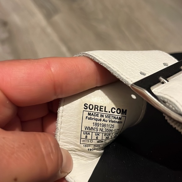 Sandal - Picture 7 of 7